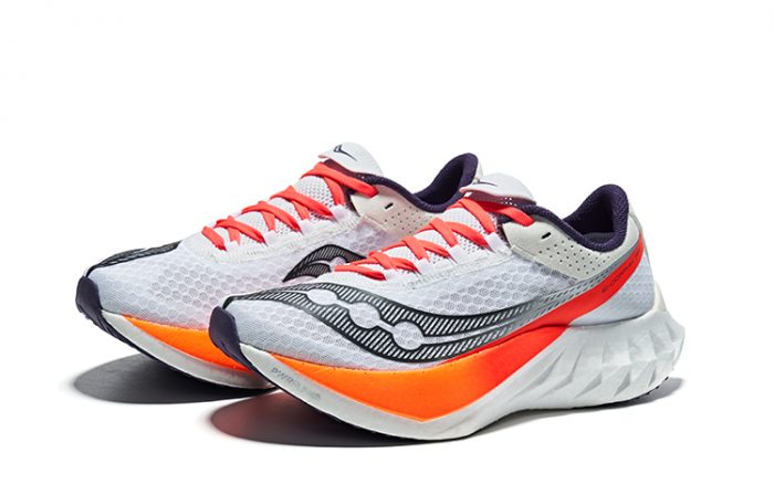 Saucony Endorphin Pro 4 Беговые кроссовки Низкий верх Белый Черный Мужской — изображение 3
