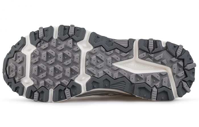 New Balance NB 410 V5 Дышащий Низкий Топ Повседневная Городская Коммутерская Обувь для Бега по Тропе Унисекс Белый Серебряный — изображение 5