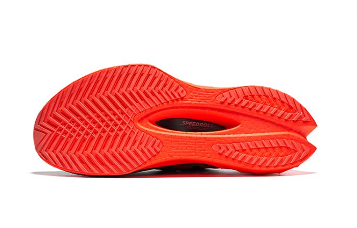 Saucony Endorphin Pro 4 Беговые кроссовки Низкий верх Черный Красный Мужской — изображение 5