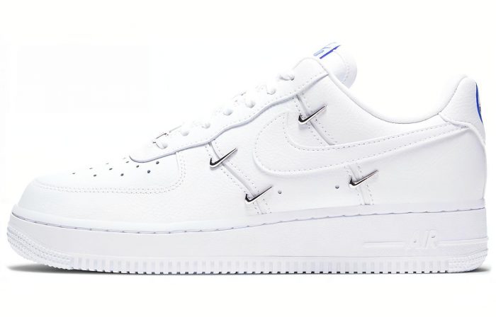Nike Air Force 1 07 LX 'Chrome Luxe' Низкие кроссовки для скейтбординга Женские Белые Синие — изображение 1